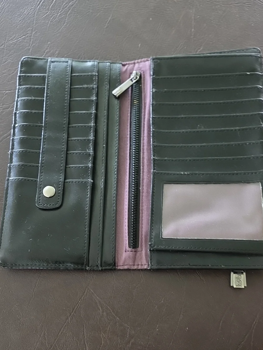 Women's Croc-Texture Clutch Wallet in Black